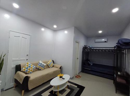 Jen's Hilltop Short-Term Rentals
