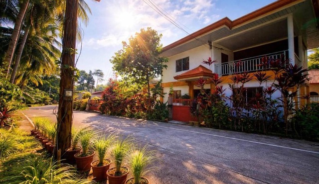 Jenalfe Guest House