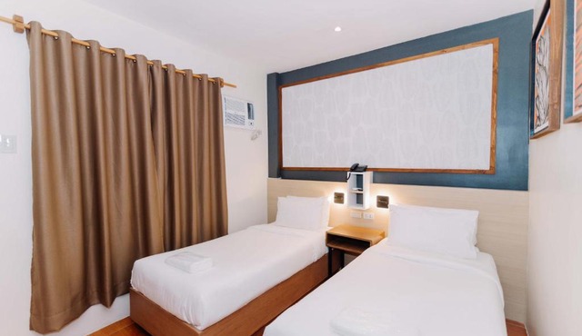 Jovinaj Travellers Inn