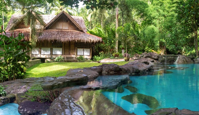 Jungle House: Riverside Retreat with natural pools