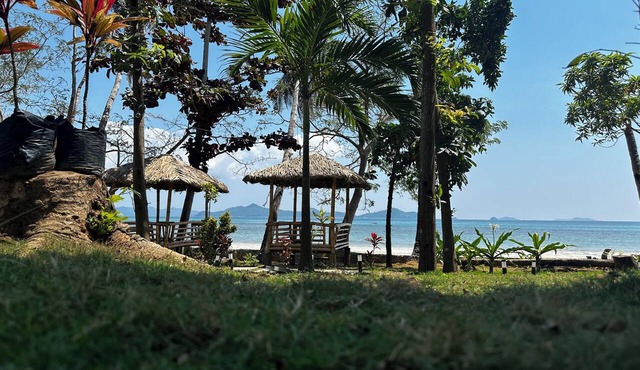 Karawat Beach Park
