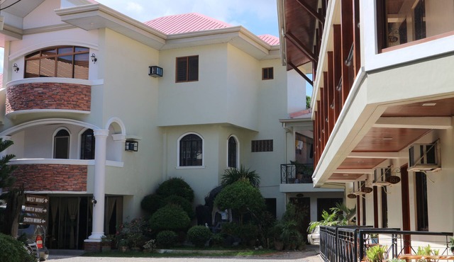 La Esperanza Hotel