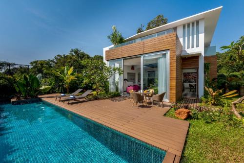 La Maroma by The Blue Kite - 3BHK Luxury Villas with Private Pool, Fully Equipped Kitchen, Garden, Patio, Security & WiFi Near Vagator Beach