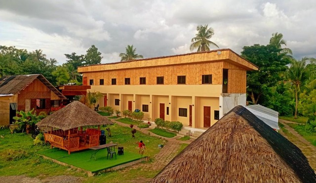 Lakehouse Resort
