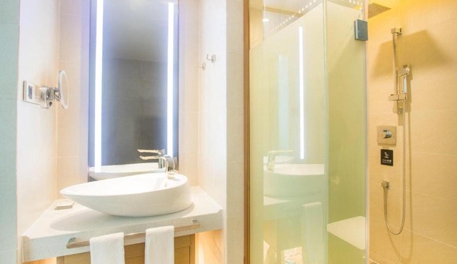 Lavande Hotels·Shenzhen Baoan Xinan