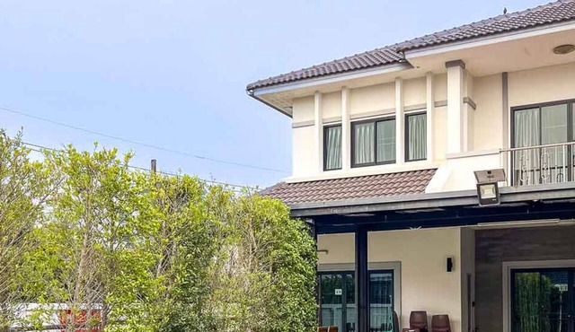 Local 4BR Pool House, Prime Location, Pool Table. Near Markets