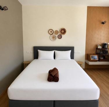 Lom Phangan Studio