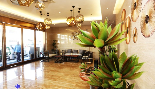 Lotus Blu Hotel