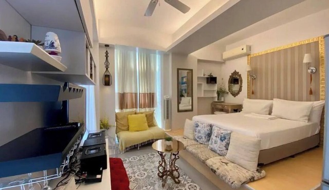 Lovely Studio Corner Unit in Myna 319B, Pico de loro