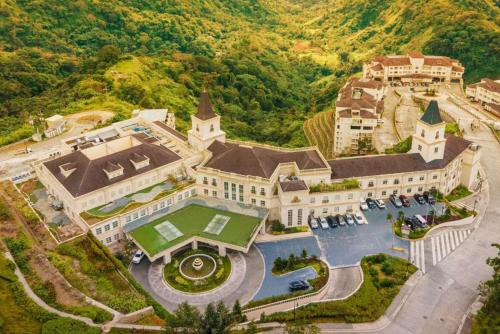 MCollection - Scenic Tagaytay Getaway with Taal Views