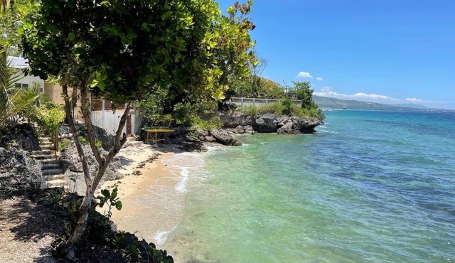 Meili Beach Resort