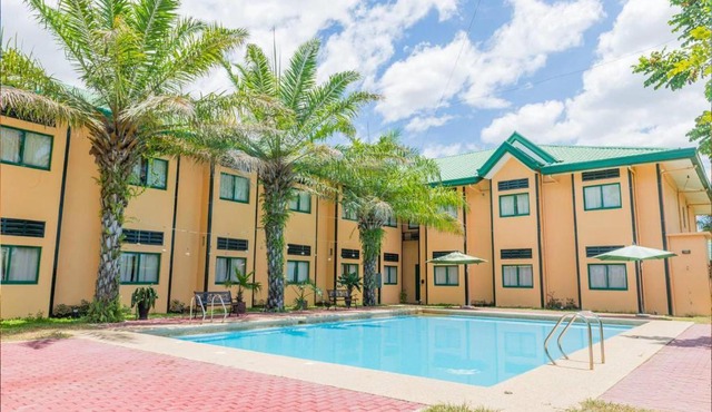 Microtel by Wyndham Cabanatuan