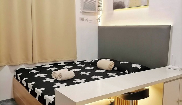 Modena Town Square - Studio Unit - BM Rentals