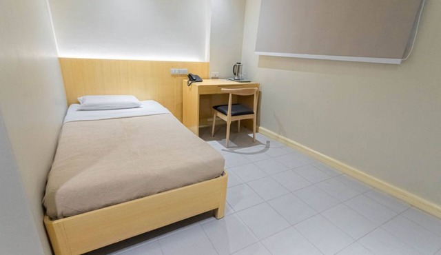 Modern Etsu Hotel Studio near Madonna of Japan