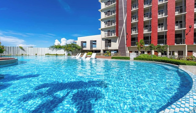 Modern Studio Poolside Balcony Near Mactan Airport