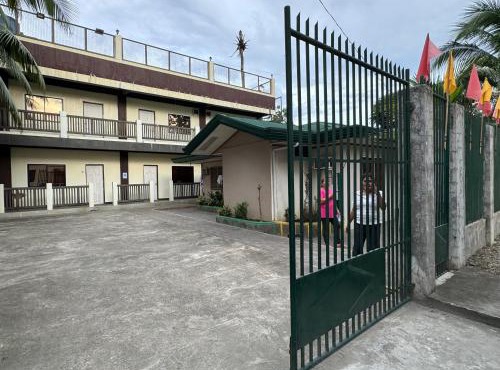 Montevista Travellers Inn