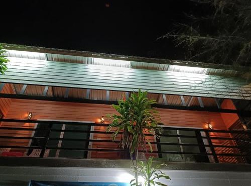 Mumzai House