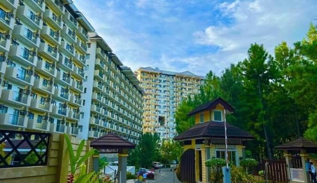Munz Condo Suite