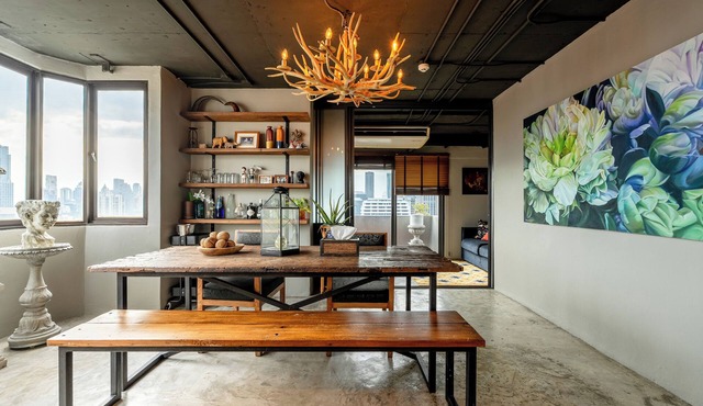 Music Art 2-bedroom loft in vibrant CBD near mall, park, skytrain Nana