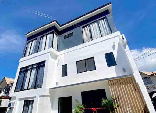NEW Modern Suite near Beach & Airport