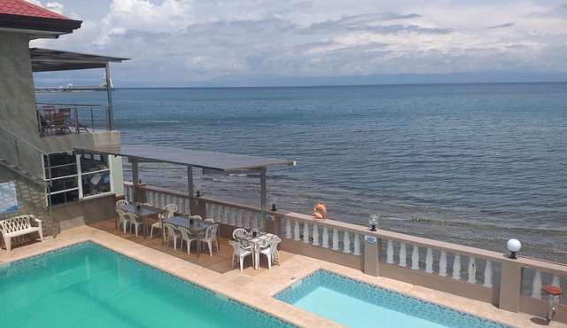Ocean Breeze Resort