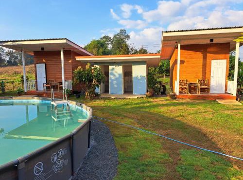 Paa & Michaels Resort