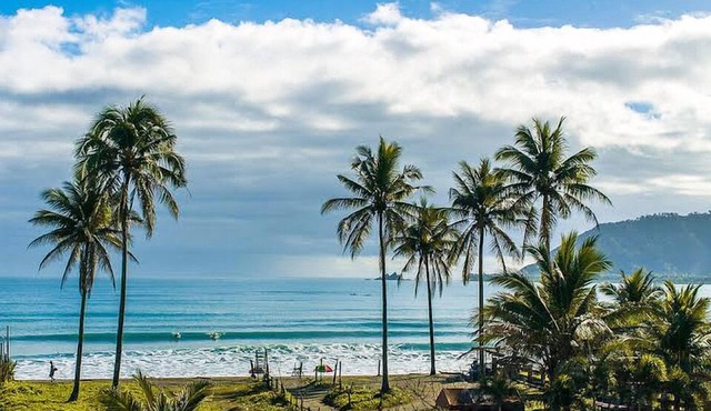 Pacific Waves Inn