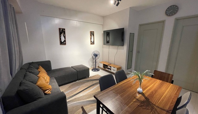 Pet Friendly 2BR Condo with PS4 near Abreeza Mall