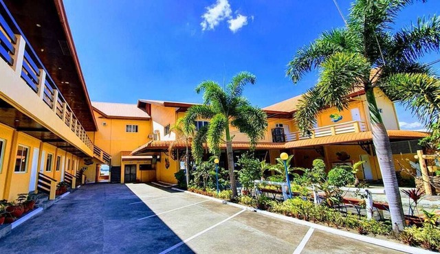 Phi-Phi Beach Hotel and Island Resort