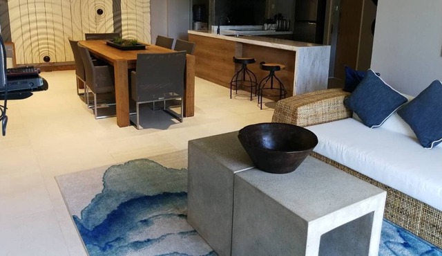 Pico de Loro Beach & Country Club 3brMerl412Cor