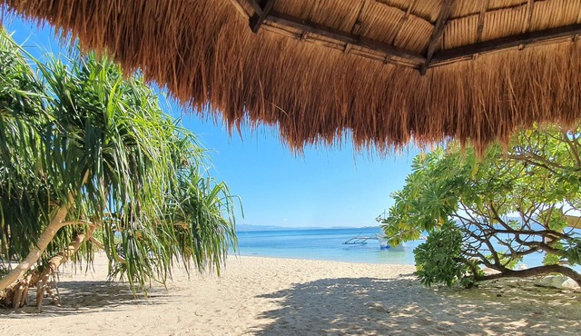 PILI BEACH RESORT AGMANIC