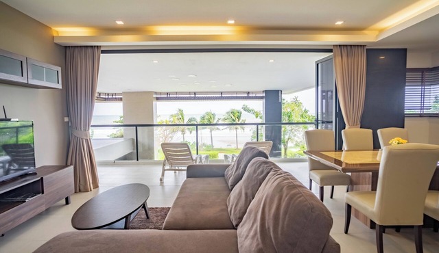 Private Beachfront 2 Bedroom Suite Full Ocean View
