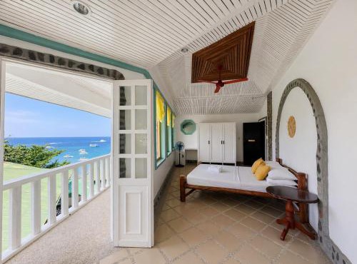 Private Home in Apo Island