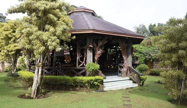 Private HouseGardenGazebo