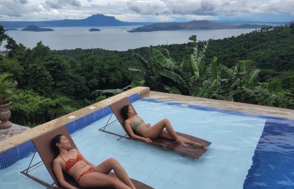 Private Villa With Taal View