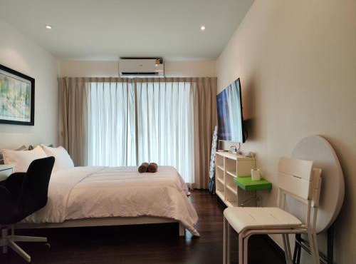 Rawai Beachfront - Studio room on 2 floor