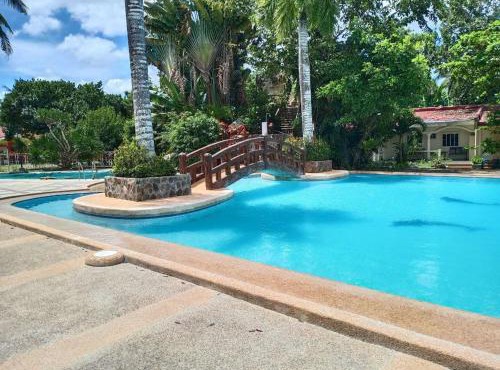 RedDoorz Plus @ Costa Roca Balamban
