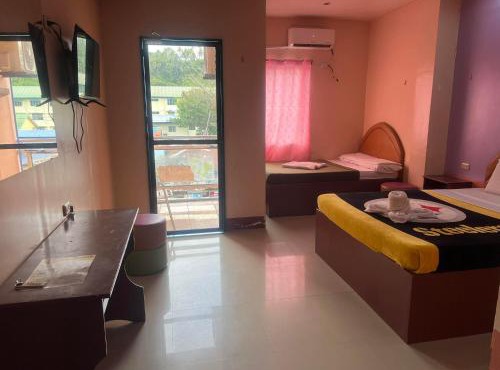 Rielena Plaza Hotel and Suites