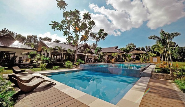 Rose Villas Resort