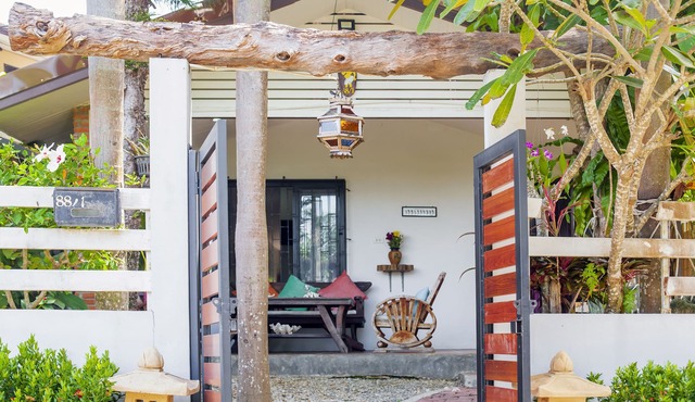 Sea view 2 bedrooms 100 meters from a magnificent beach