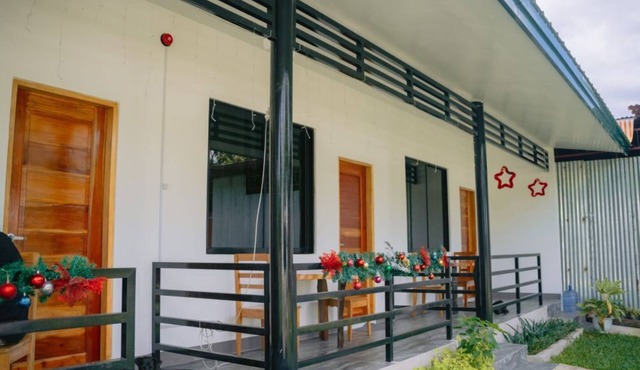 Seaside Bliss: Tranquil Living for up to Four Guests