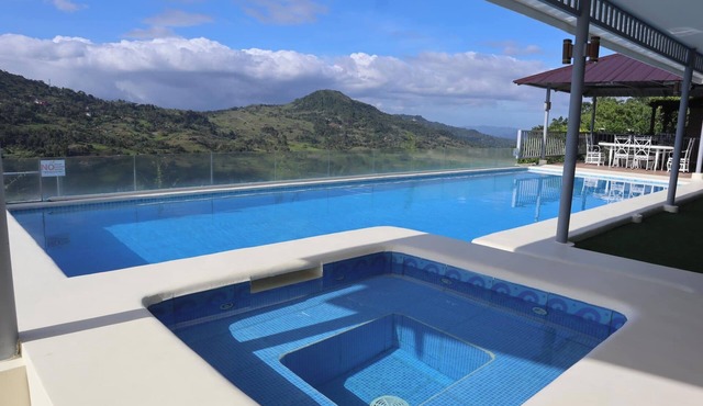Serenity Farm and Resort by Hiverooms