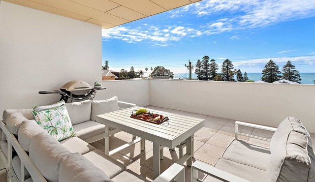 Shellharbour Seaview Luxury Escape