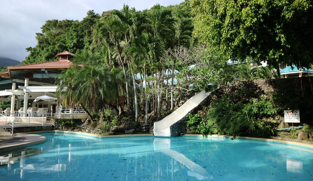 Splash Mountain Resort Hotel