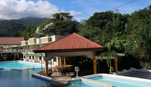 Splash Oasis Resort Hotel