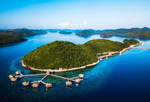 Sunlight Ecotourism Island Resort