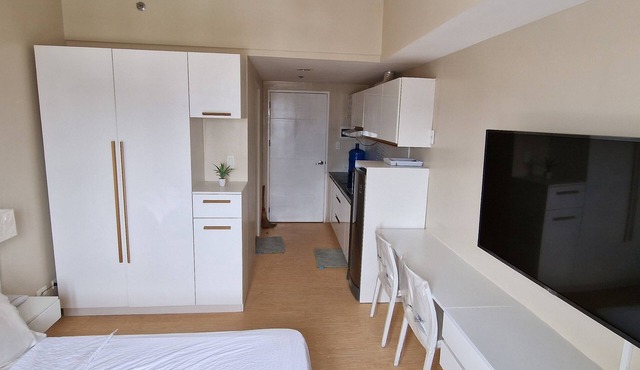Sunvida Condo Unit for Rent