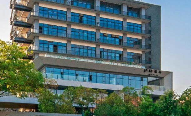 Taihua Wutong Hotel