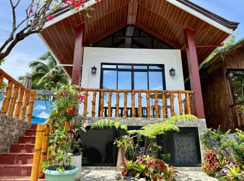 Thani's Little Cabin Rental - Modern Room