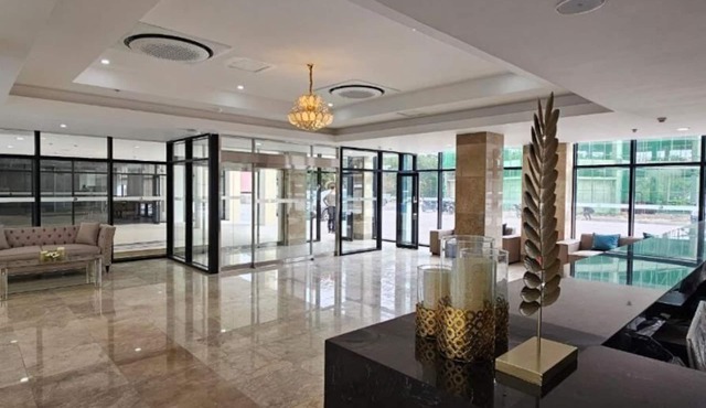 The Glory Hotel
